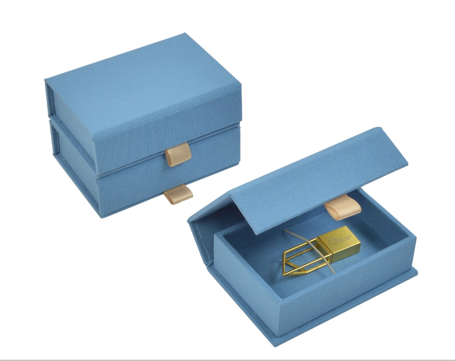 Custom linen USB box