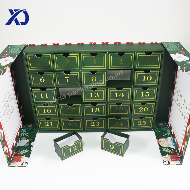 Green calendar box with dividers
