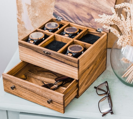 wooden watch box.png