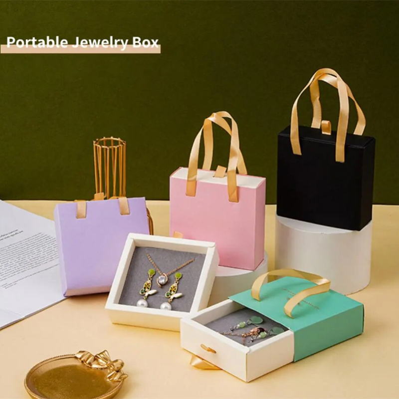 Portable jewelry box with bag