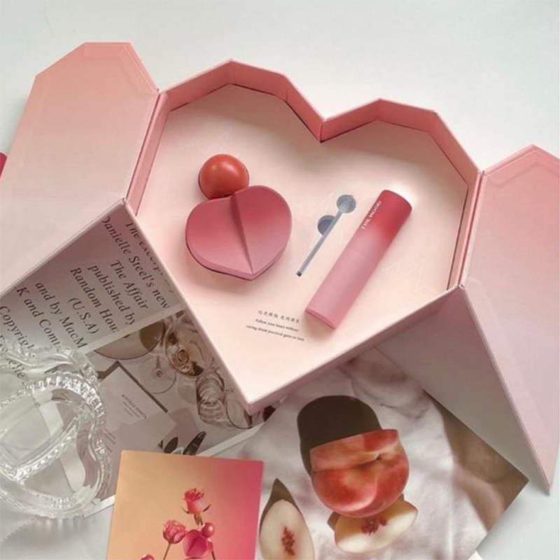 Heart shape cosmetic box