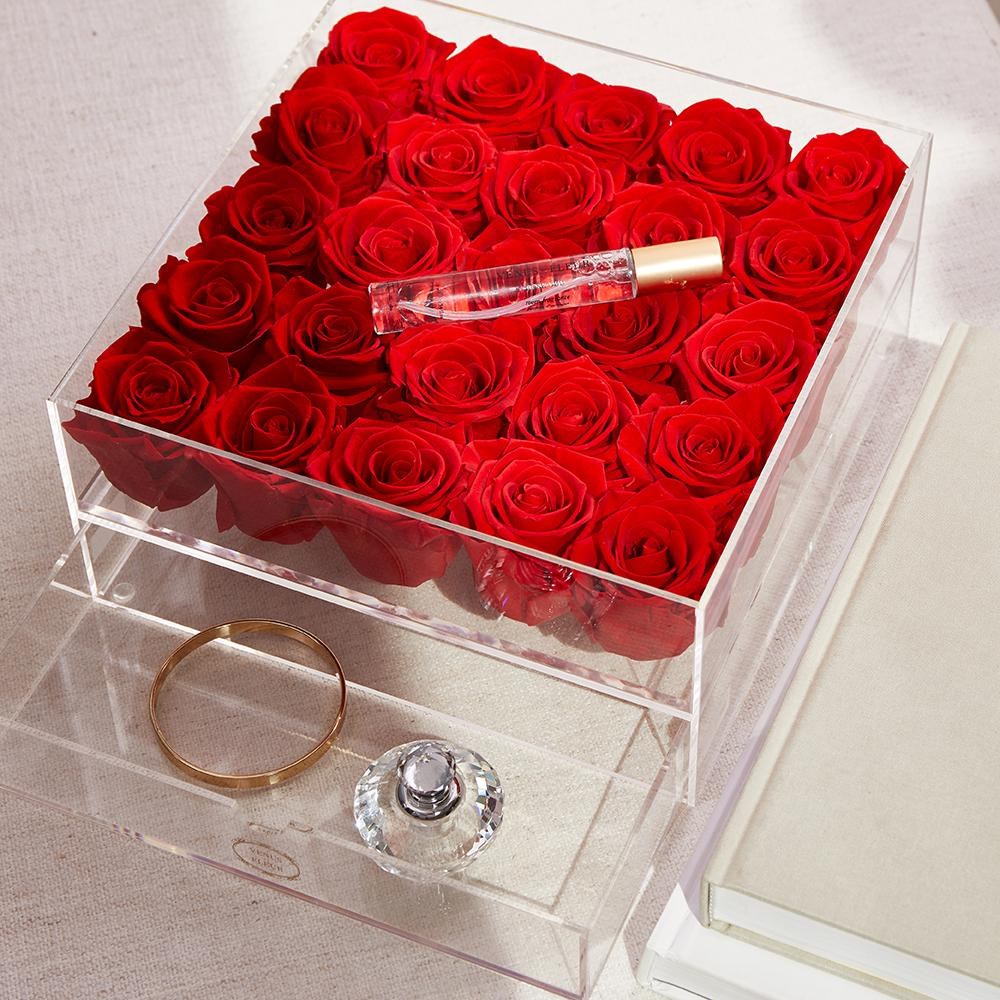 High-grade acrylic flower box shows tenderness and elegance
