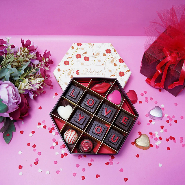 Top And Base Chocolate Box