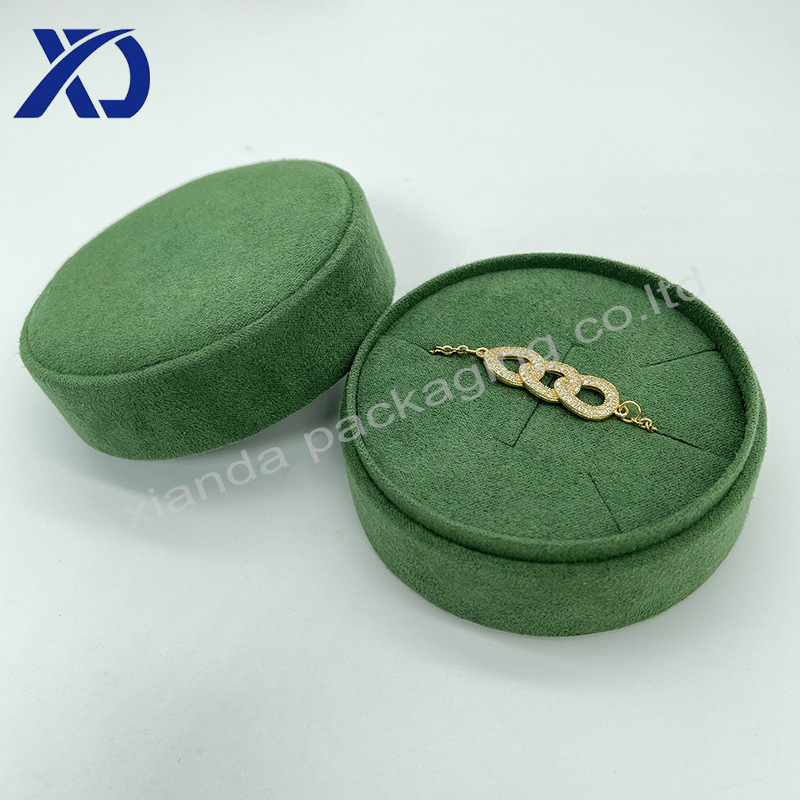 Custom Velvet Round Jewelry Boxes 