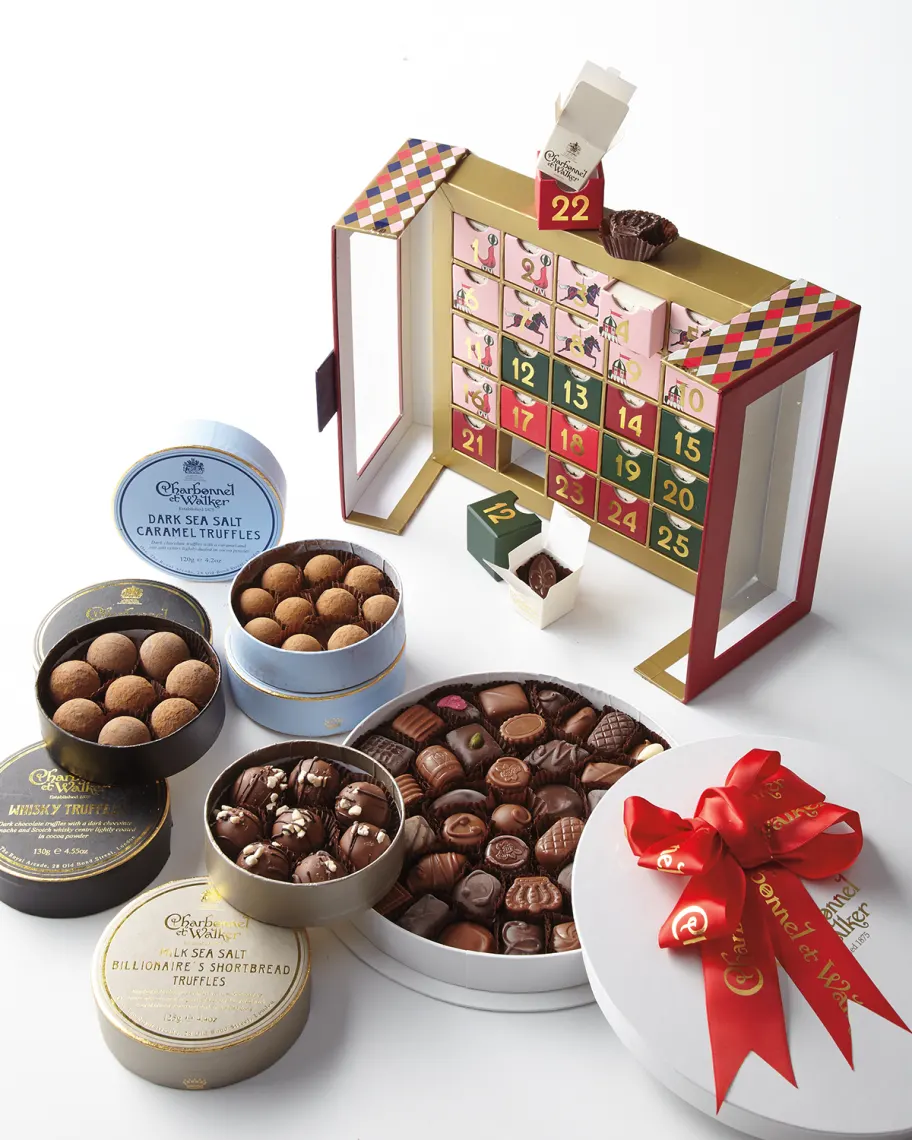THE CUSTOM CHOCOLATE PACKAGING BOXES DELIGHT THE BUYERS & CONSUMERS
