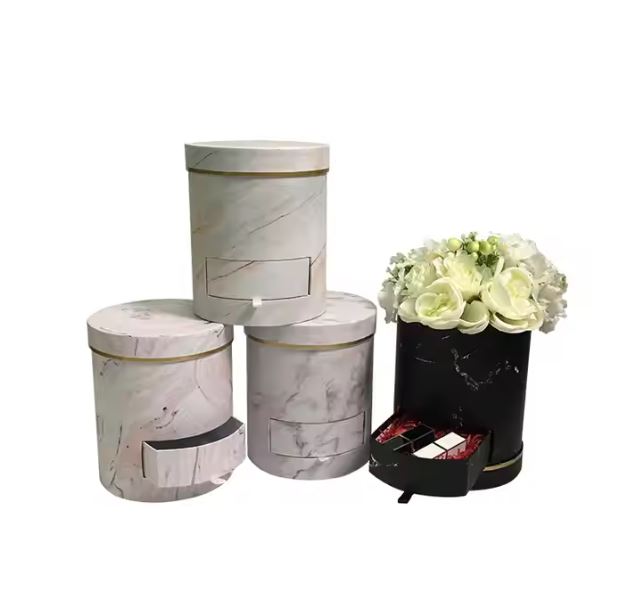 How to Put Tissue Paper in a Flower Box