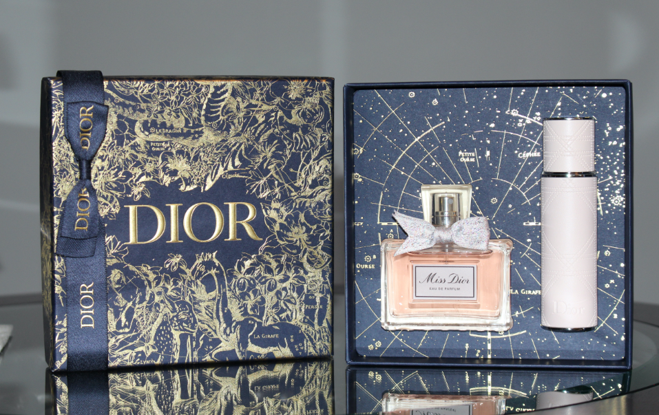 Exploring Jo Malone Perfume Box: A Fusion of Luxury and Craftsmanship