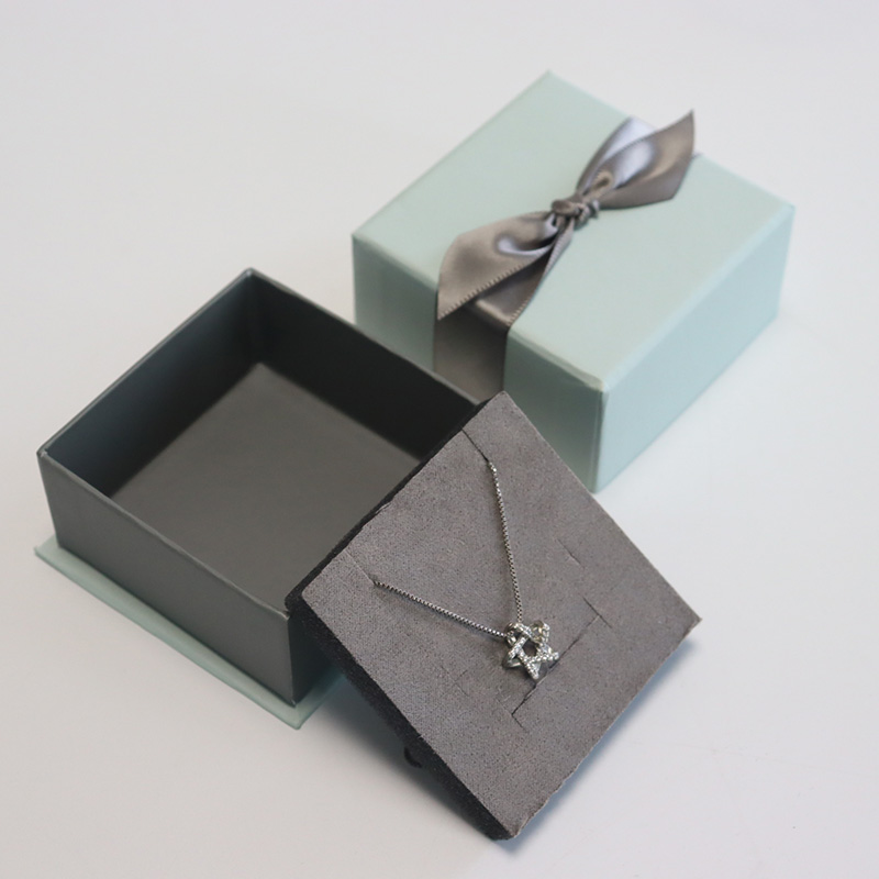 How To Wrap A Jewelry Box