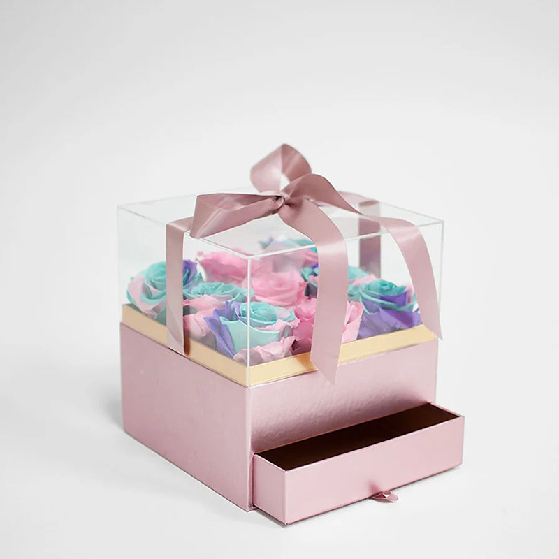 Flower Box With Clear Lid