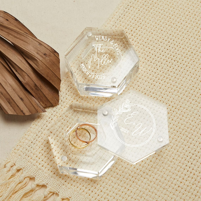 Clear Acrylic Ring Box