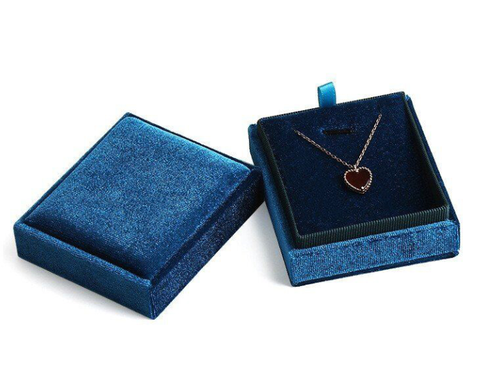 What are the materials of necklace boxes?