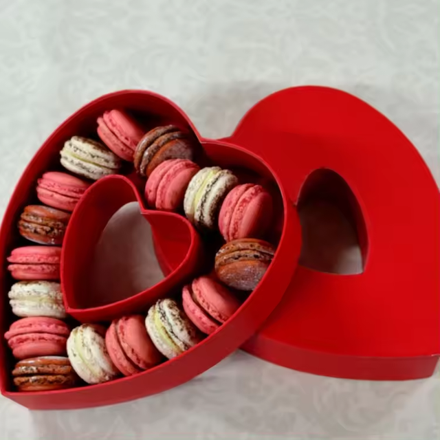Luxury Heart Shaped Macaron Box