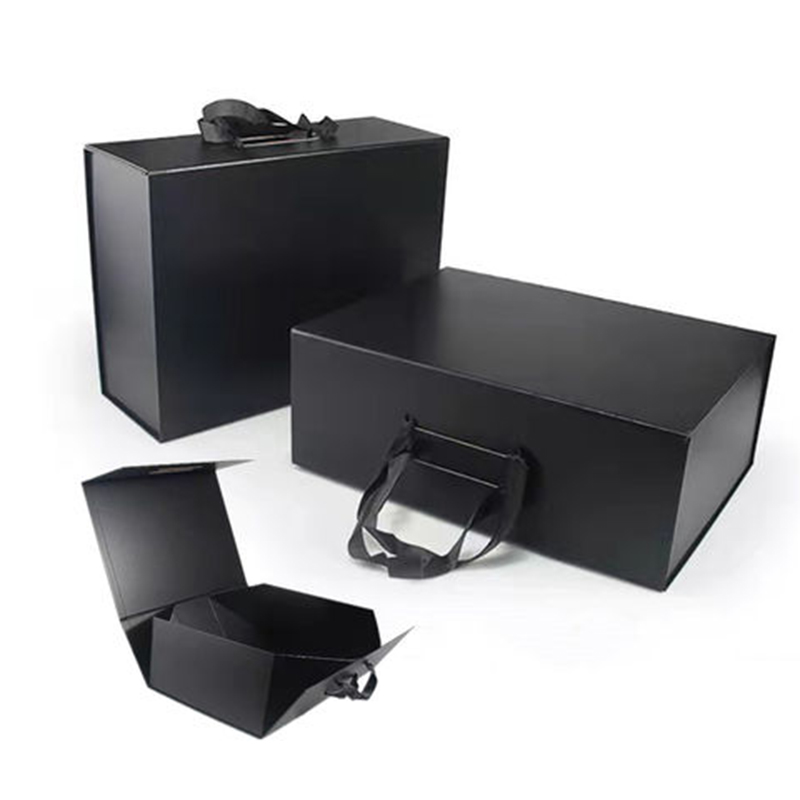 black magnetic folding box
