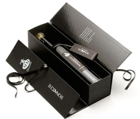 Luxury wine box packaging.jpg