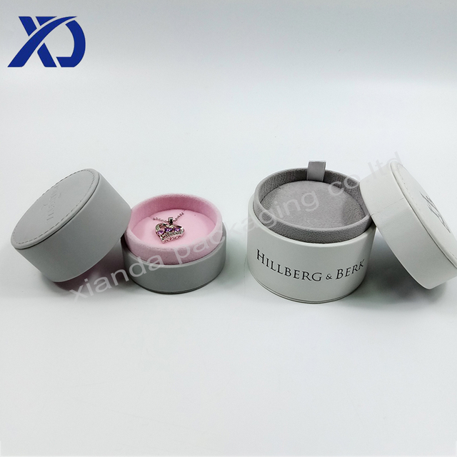 Round Jewelry Boxes And Velvet Bags