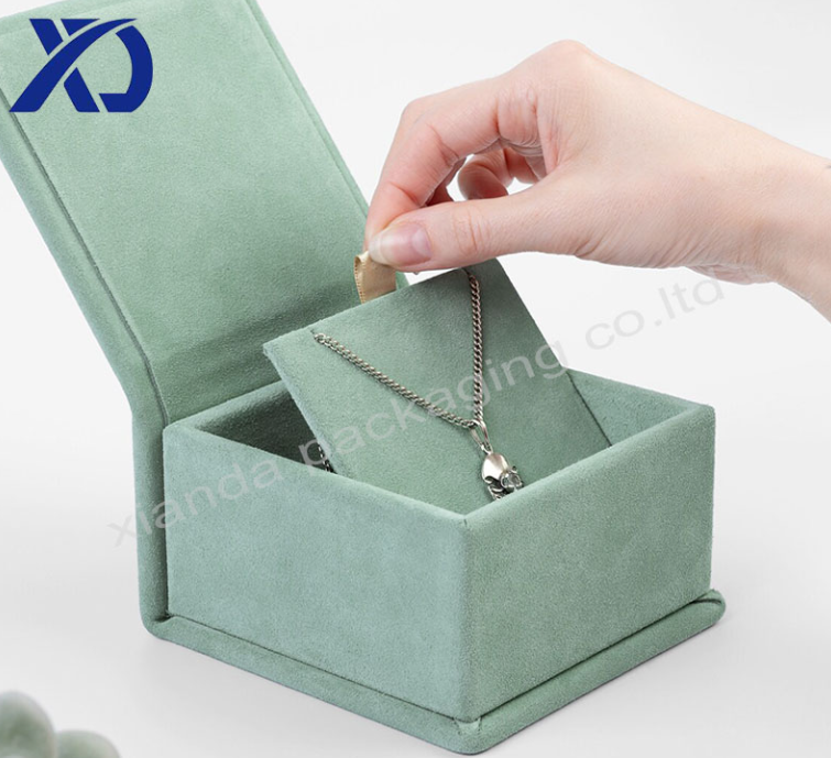 Why do you store your jewels in velvet boxes?
