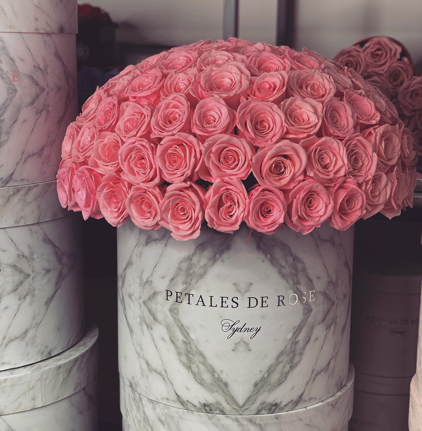 Custom all kinds of luxury flower boxes