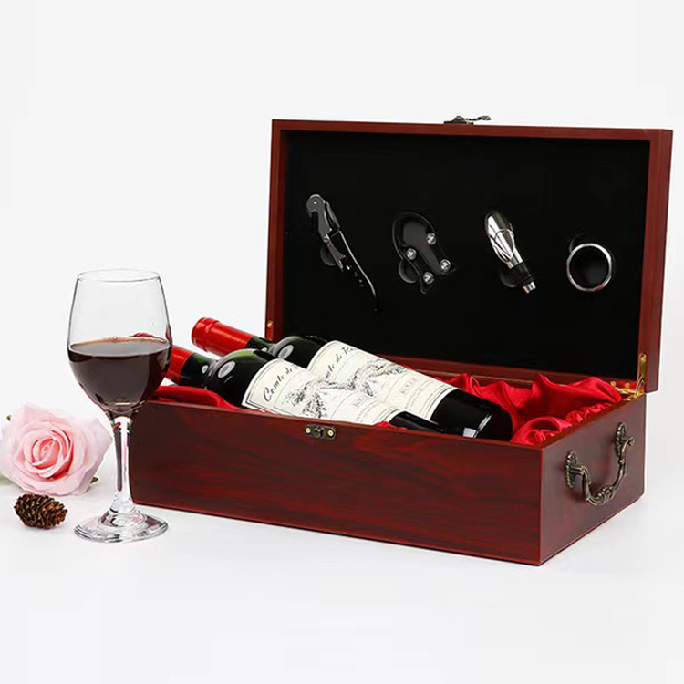 What are the advantages and disadvantages of wooden wine box packaging?