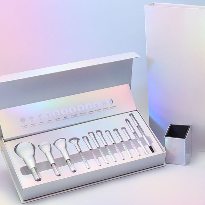 Holographic makeup brush set packaging