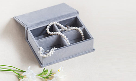 velvet jewelry packaging box.jpg