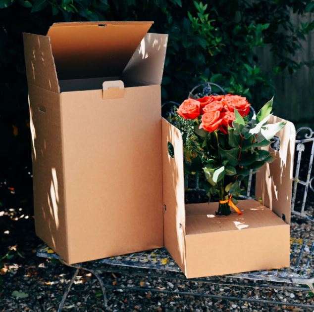 How to Arrange a Flower Box