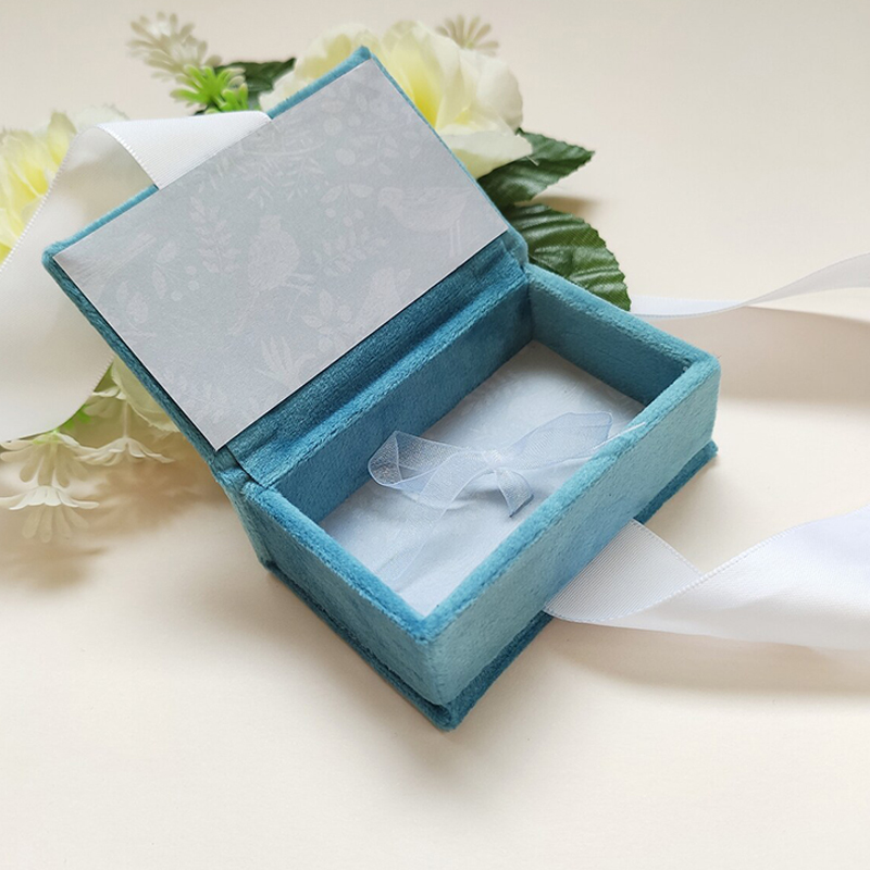 blue velvet usb box