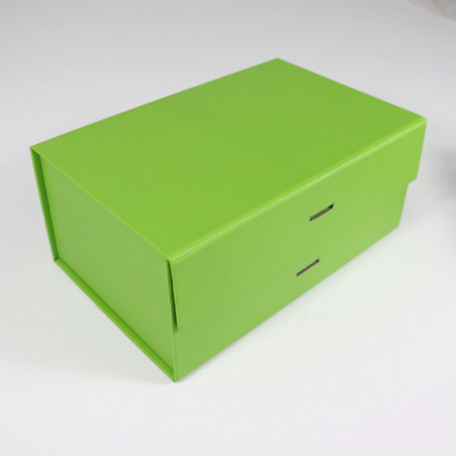 Folding Gift Box with Ribbon
