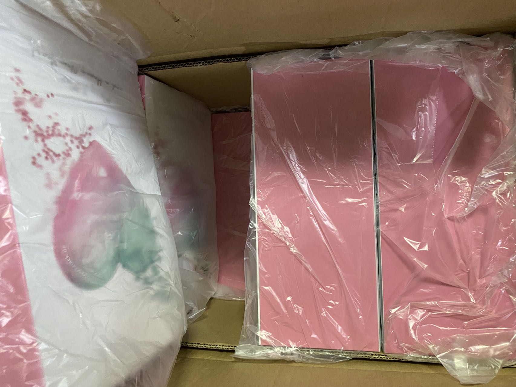 chocolate gift box and shopping bag (2)