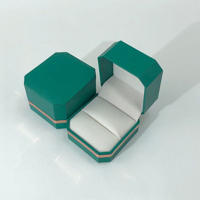 Plastic Jewelry Box