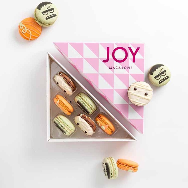 Triangle Macaron Box